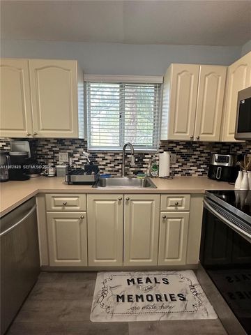 2298 NW 78th Ave 201, Pembroke Pines, FL 33024