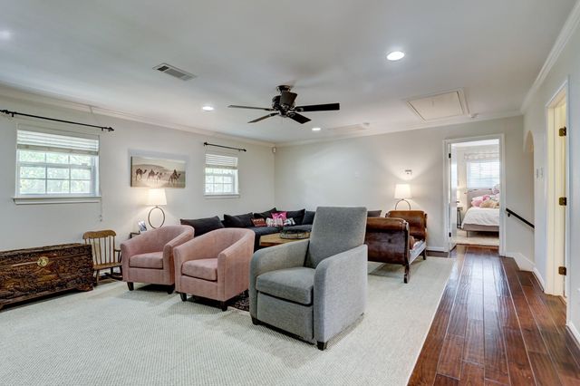 12506 Kingsride Lane, Houston, TX 77024