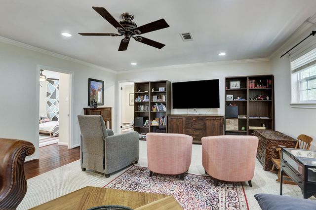 12506 Kingsride Lane, Houston, TX 77024