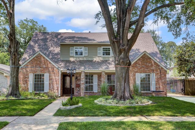 12506 Kingsride Lane, Houston, TX 77024