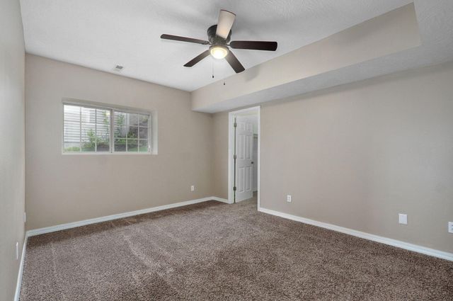 3582 N Thistlewood Court, Springfield, MO 65803