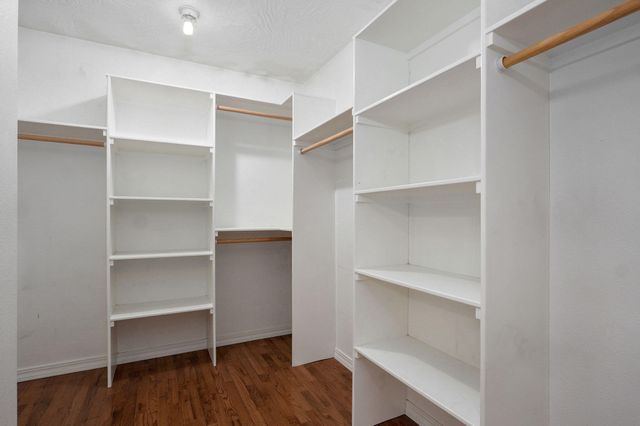 3582 N Thistlewood Court, Springfield, MO 65803