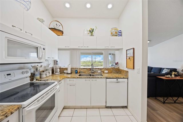 3607 E BAY DRIVE 206, Holmes Beach, FL 34217