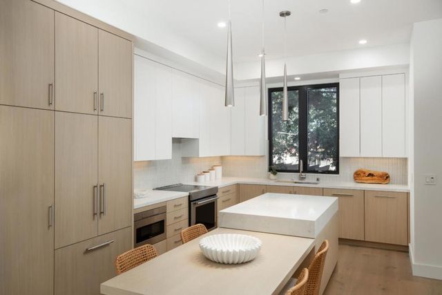 16 Fourth Street, Los Altos, CA 94022