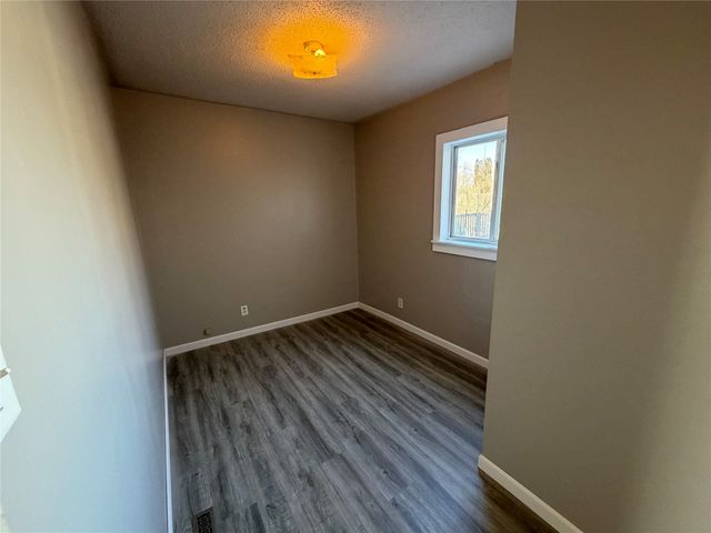 950 Main Street, Stanhope, IA 50246