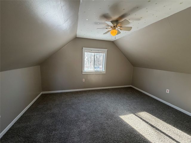 950 Main Street, Stanhope, IA 50246