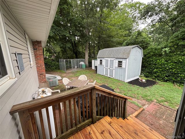 72 Fanning Boulevard, Riverhead, NY 11901