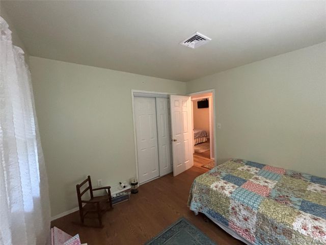 72 Fanning Boulevard, Riverhead, NY 11901