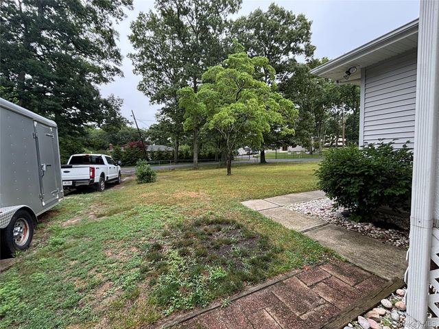 72 Fanning Boulevard, Riverhead, NY 11901