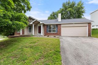 16118 Castlerea Boulevard, Ellisville, MO 63021