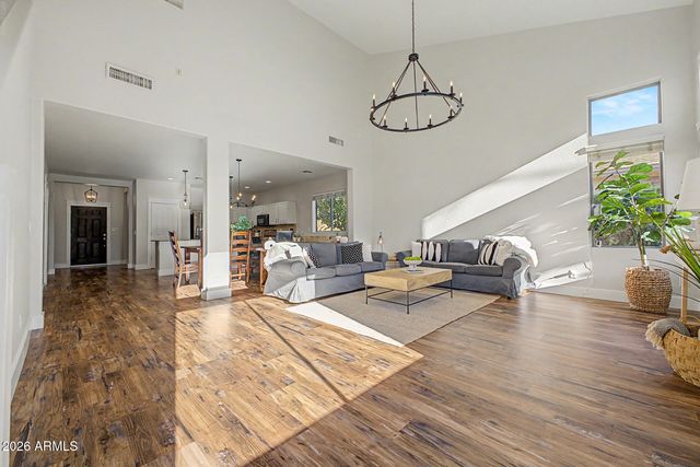6992 S VIEW Lane, Gilbert, AZ 85298