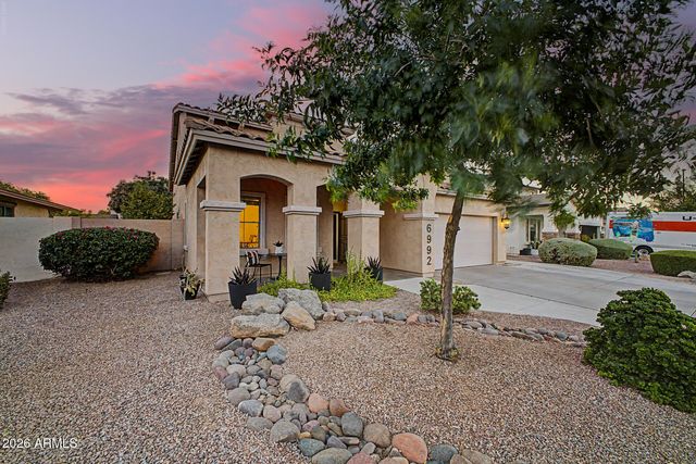 6992 S VIEW Lane, Gilbert, AZ 85298