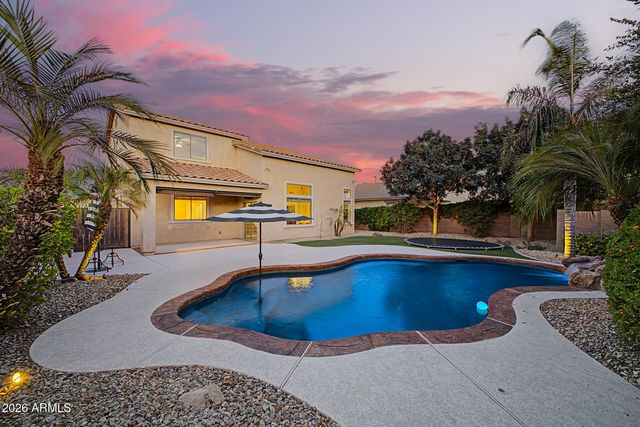6992 S VIEW Lane, Gilbert, AZ 85298