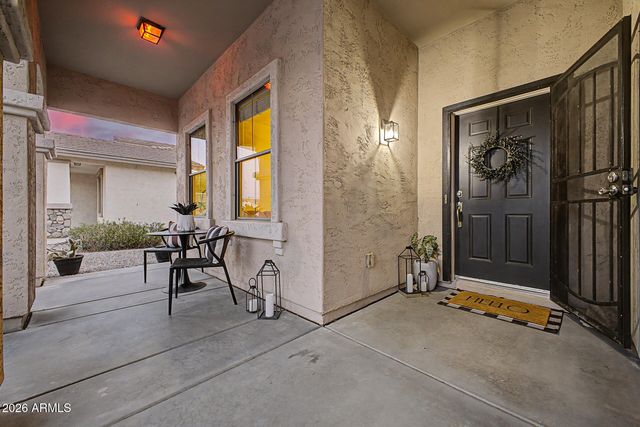 6992 S VIEW Lane, Gilbert, AZ 85298