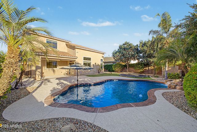 6992 S VIEW Lane, Gilbert, AZ 85298