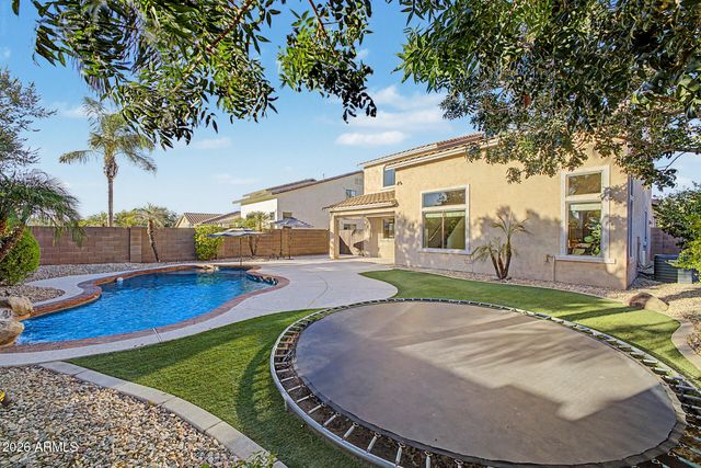 6992 S VIEW Lane, Gilbert, AZ 85298