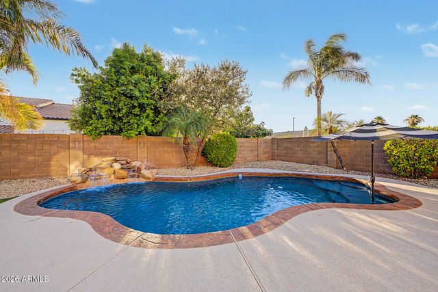 6992 S VIEW Lane, Gilbert, AZ 85298