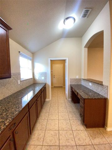 417 Prescott Lane, Fort Worth, TX 76036