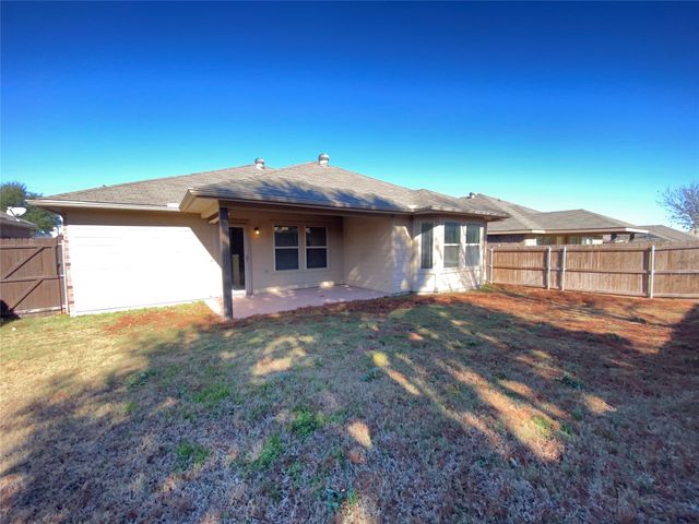 417 Prescott Lane, Fort Worth, TX 76036