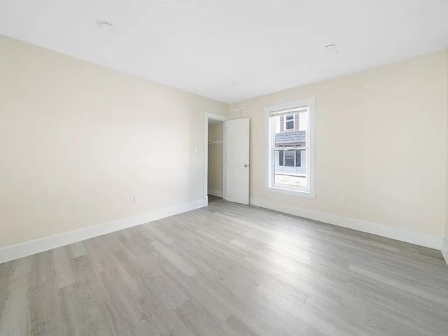 229 Lincoln 1, Worcester, MA 01605