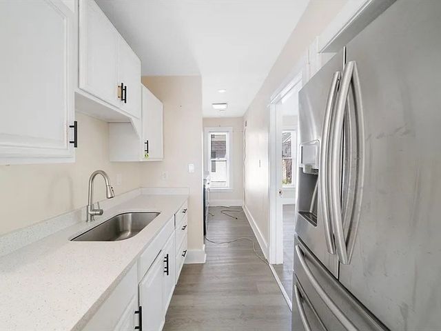 229 Lincoln 1, Worcester, MA 01605