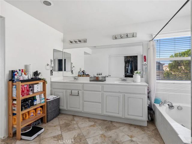15126 Bluffside Lane, Victorville, CA 92394