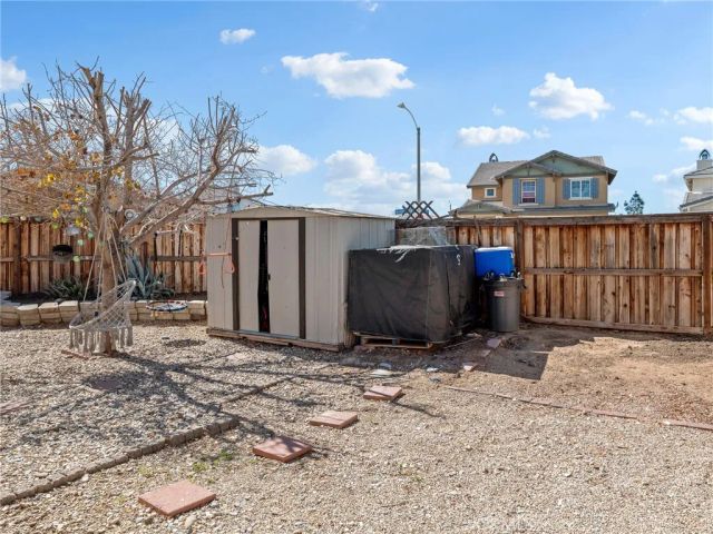 15126 Bluffside Lane, Victorville, CA 92394