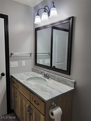 327 29th Street NW, Massillon, OH 44647