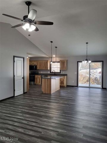 327 29th Street NW, Massillon, OH 44647