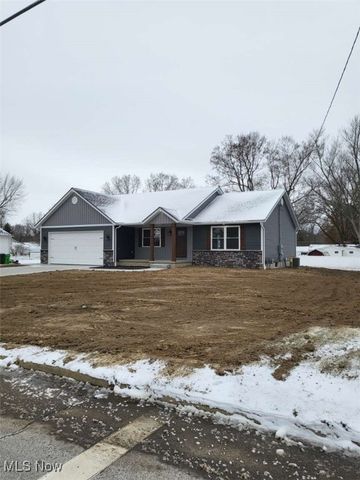 327 29th Street NW, Massillon, OH 44647