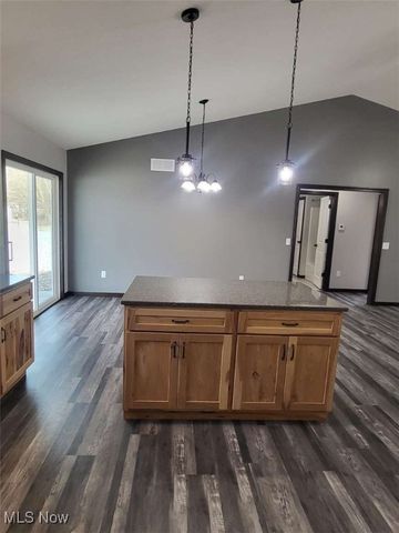 327 29th Street NW, Massillon, OH 44647