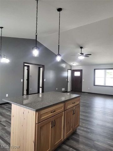 327 29th Street NW, Massillon, OH 44647