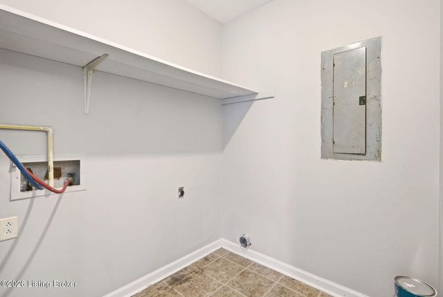 1805 Oakwood Ct, Shelbyville, KY 40065