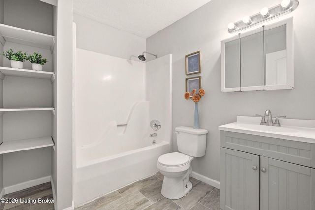 1805 Oakwood Ct, Shelbyville, KY 40065