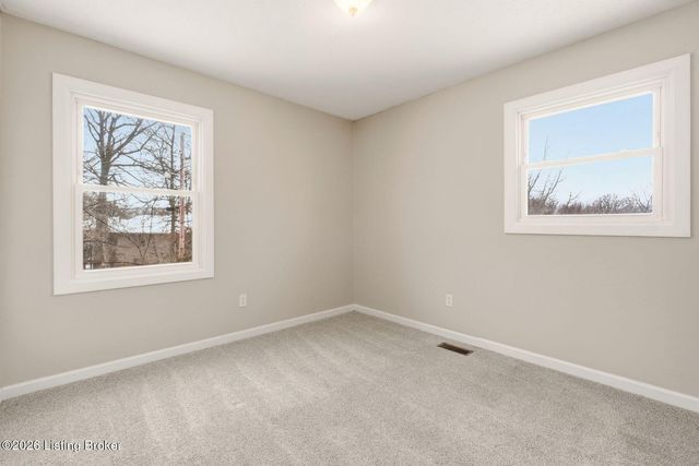 1805 Oakwood Ct, Shelbyville, KY 40065