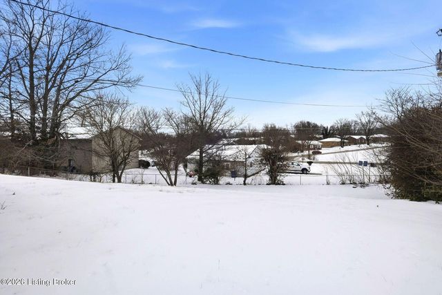 1805 Oakwood Ct, Shelbyville, KY 40065