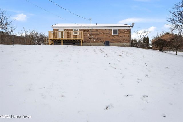 1805 Oakwood Ct, Shelbyville, KY 40065