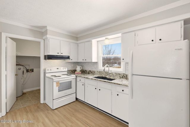 1805 Oakwood Ct, Shelbyville, KY 40065