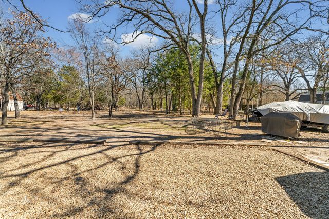 1312 Arrowhead Drive, West Tawakoni, TX 75474