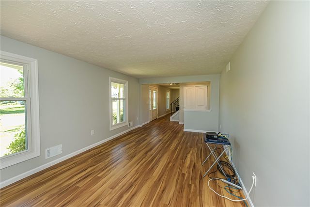 109 Seafarers Lane, Greece, NY 14612