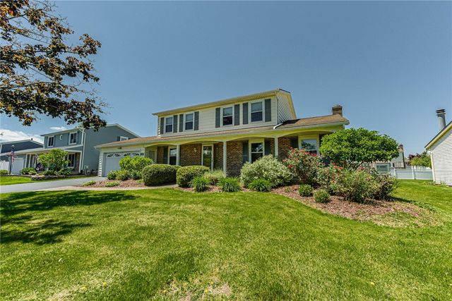 109 Seafarers Lane, Greece, NY 14612