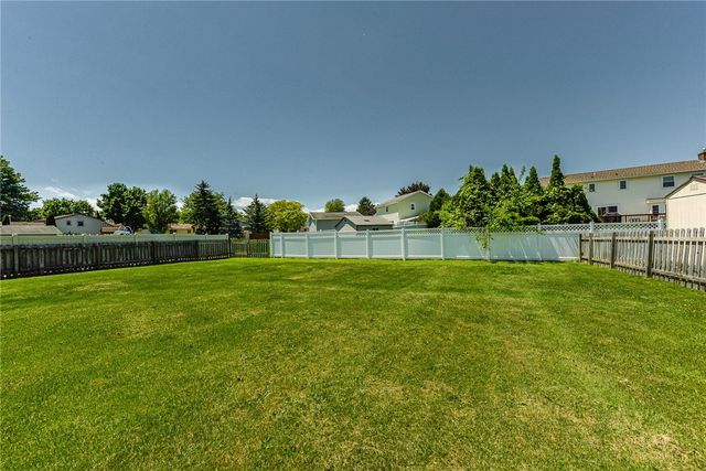 109 Seafarers Lane, Greece, NY 14612