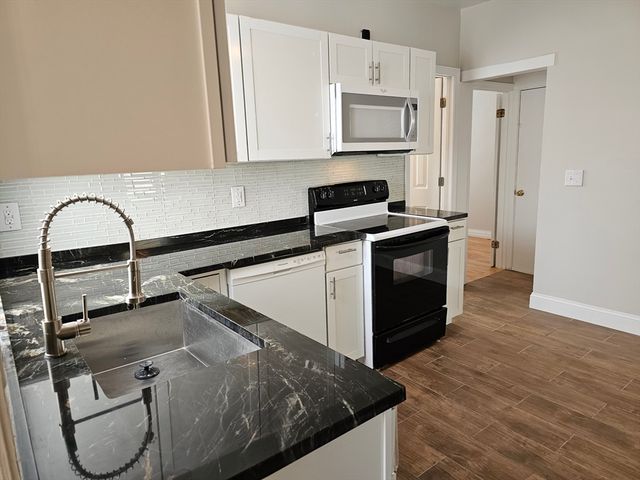 47 Lincoln 1, Stoneham, MA 02180