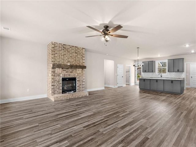 160 Loyd Road, Mansfield, GA 30055