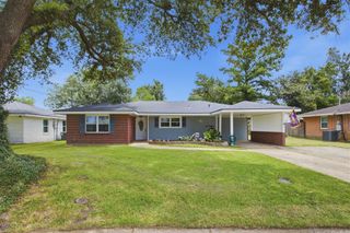 4705 Desoto Street, Lake Charles, LA 70607