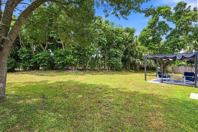 9734 Alaska Circle, Boca Raton, FL 33434