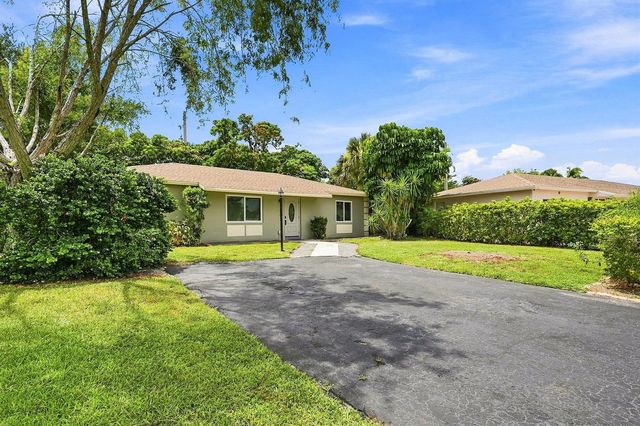 9734 Alaska Circle, Boca Raton, FL 33434