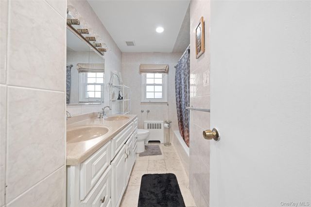 831 Dean Drive, Baldwin, NY 11510