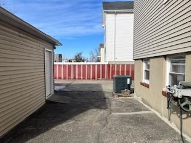 271 DANFORTH AVE, Jc, Greenville, NJ 07305