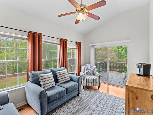7036 Heartleaf Ln, Moseley, VA 23120